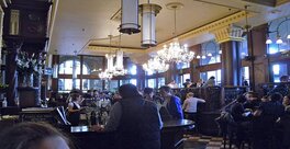 Bar &amp; Pub